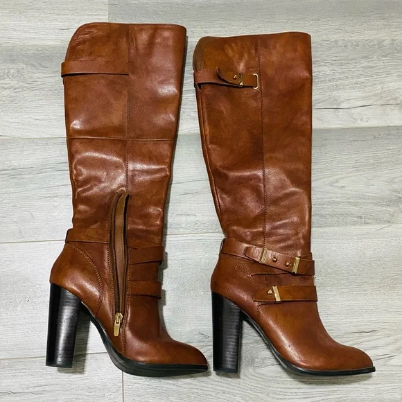 Boots - Picture 1 of 3